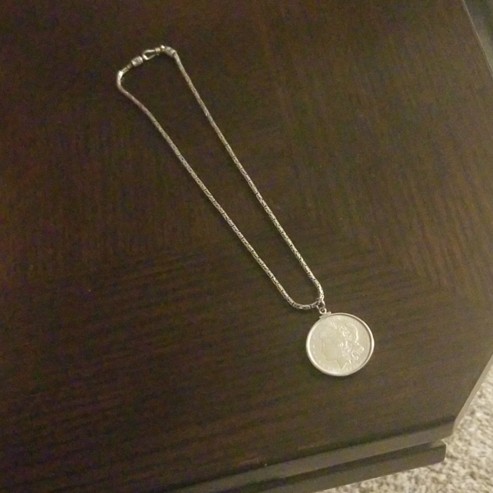 Silver dollar coin 1921 and necklace